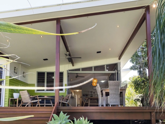 1 Bedroom Cottage beachfront