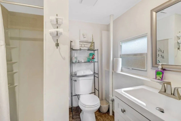 116 Bay Mar Dr