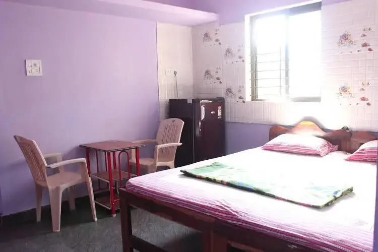 7 Sea View Hotel