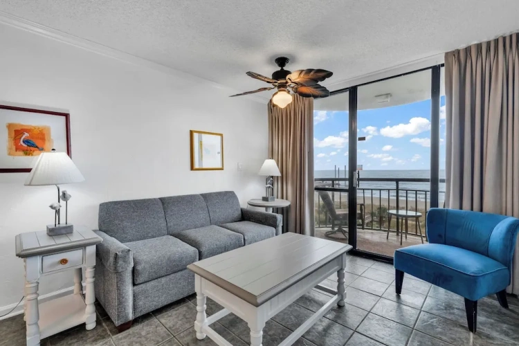 1 Bedroom Deluxe room with balcony and with ocean view
