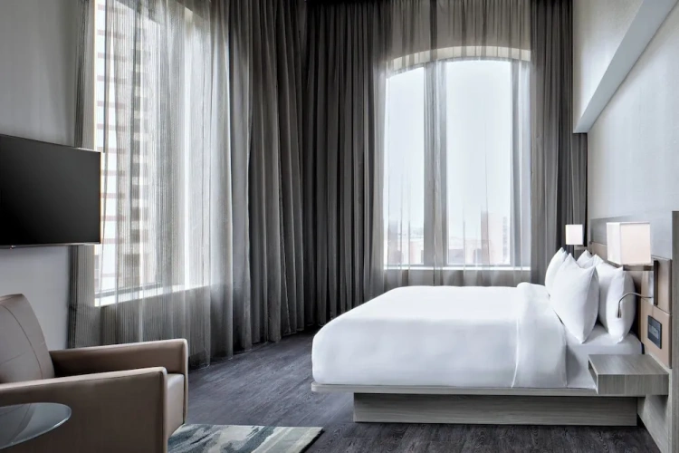 1 Bedroom Suite