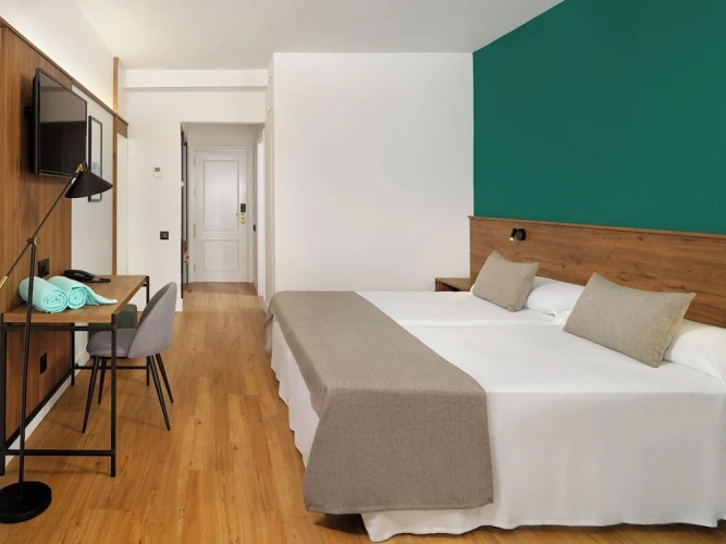 Superior Double room with balcony