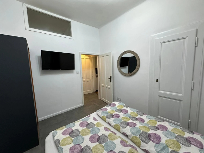 Karlin Balcony Apartment