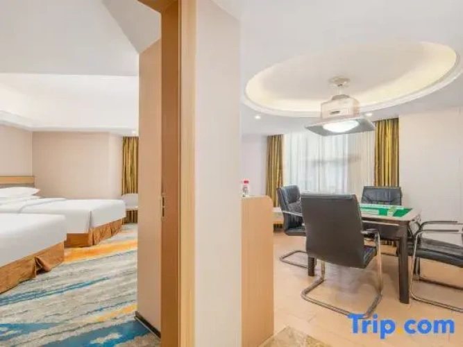 1 Bedroom Deluxe Suite