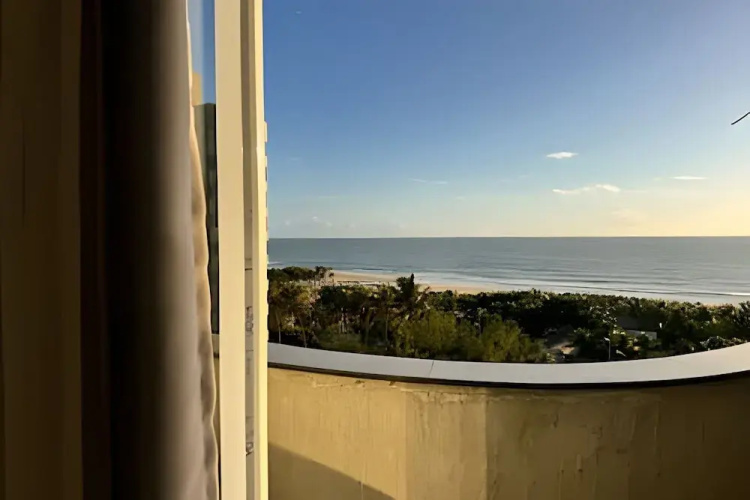 Apartamentos e Suítes na Praia Vista Mar