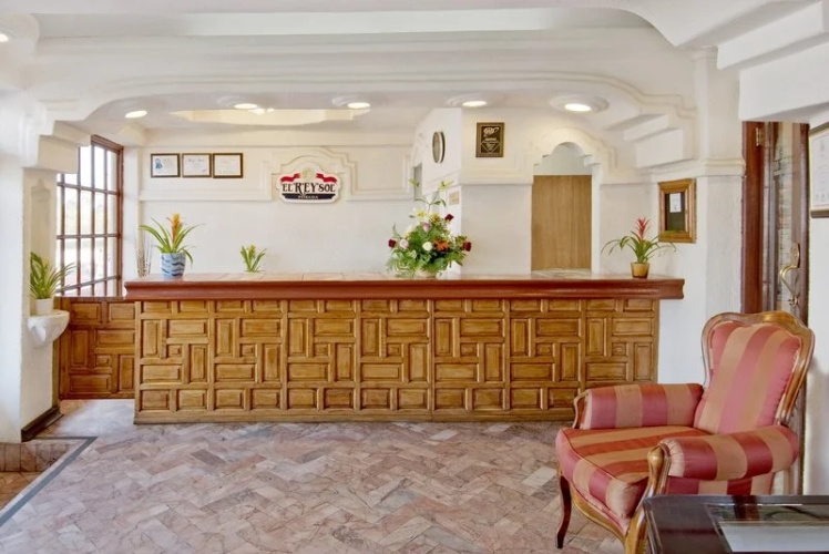 Americas Best Value Inn - Posada El Rey Sol
