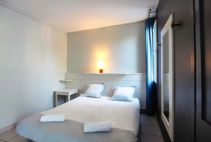 1 Bedroom Standard Double room with balcony