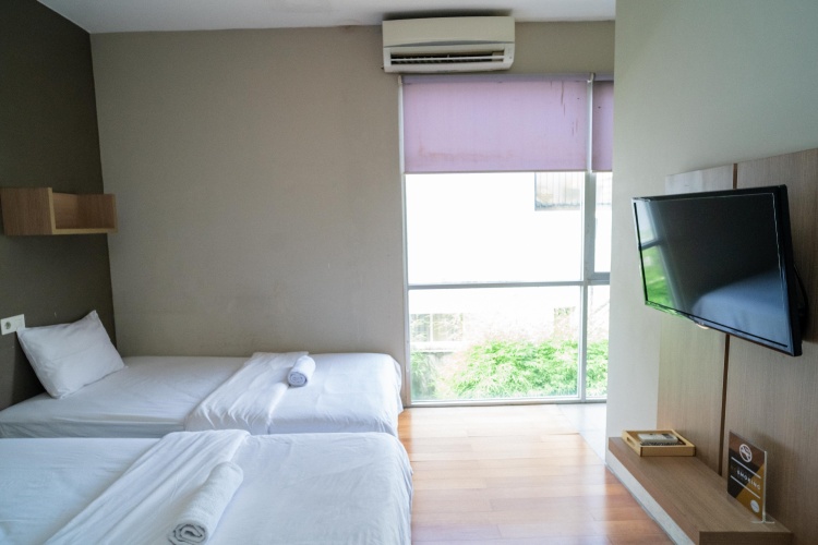 Standard Twin room