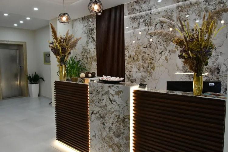 Elite Hotel