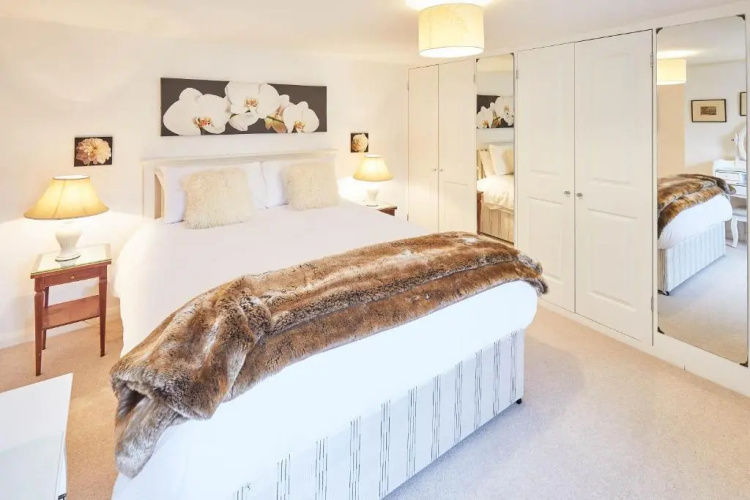 Host Stay Rose Cottage