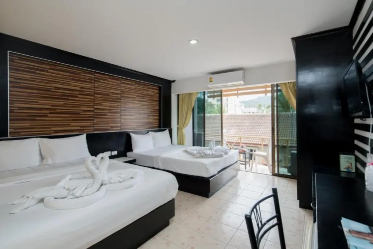 Standard Quadruple room with sea view