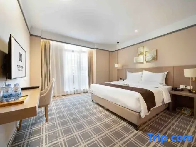 Standard Double room with courtyard view