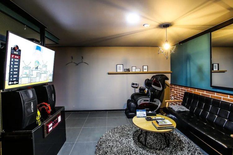 Seocheon Moonlight Night Hotel