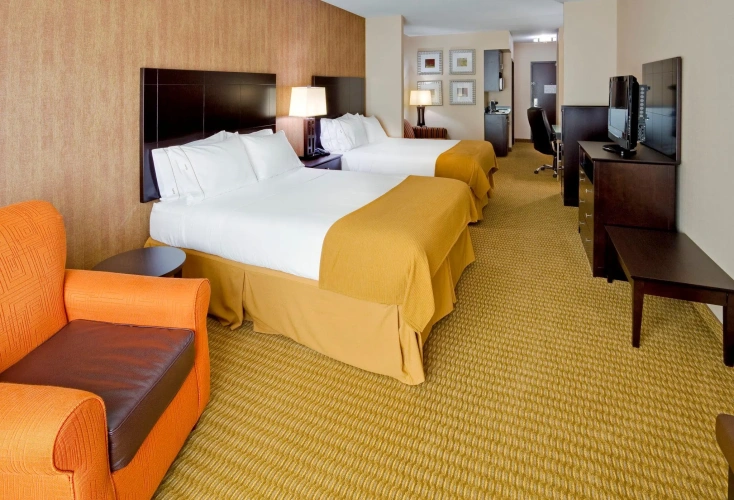 Quadruple Suite