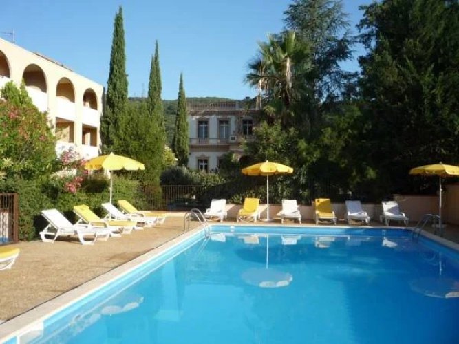 Hotel Le Roussillon