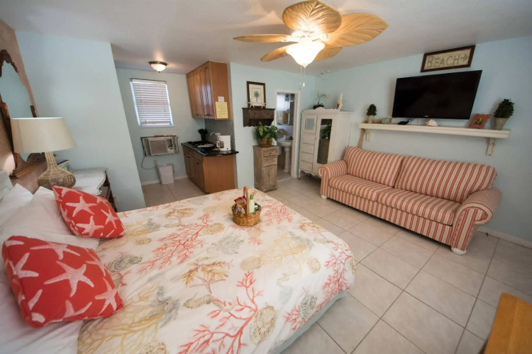Camelot Beach Suites