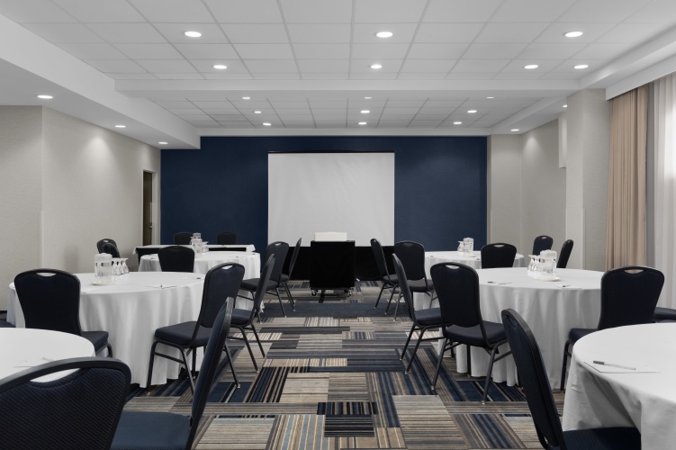 Holiday Inn Ottawa East photo 23