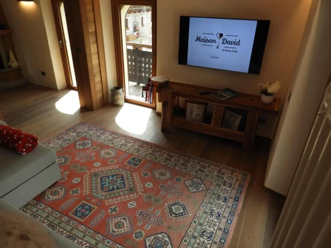 2 Bedrooms Apartment