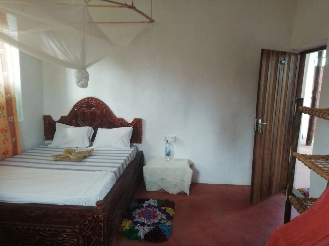 Iddi House