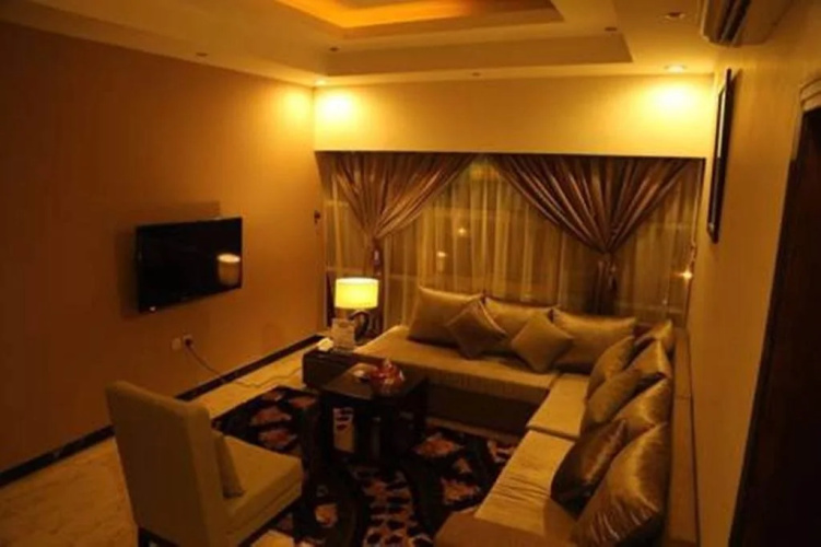 Violet Hotel