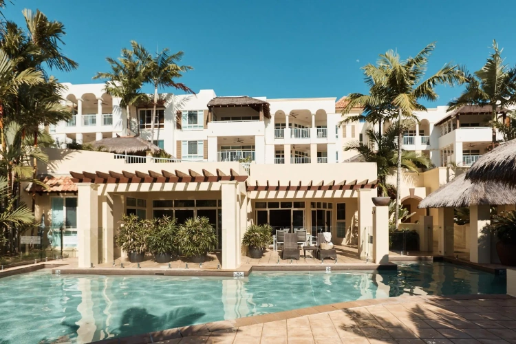 1 Bedroom Apartment beachfront
