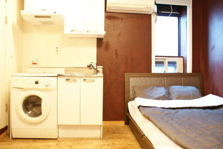 J Guesthouse