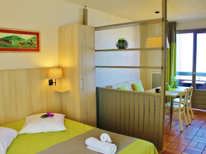 Apartment With Balcony or Terrace