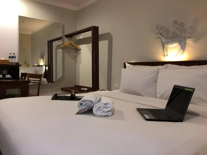 Burza Hotel
