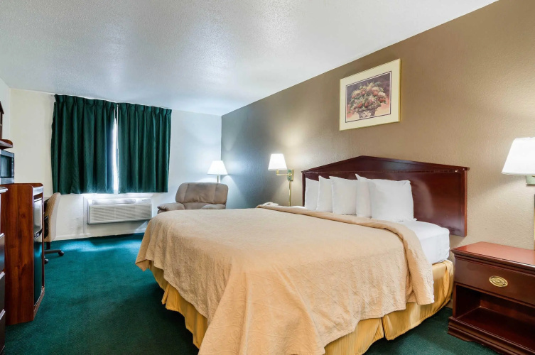 Colby Inn and Suites