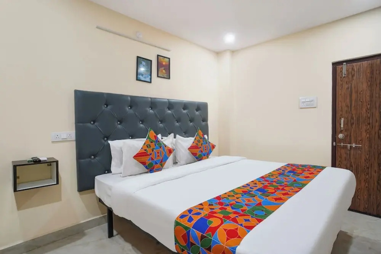 Fabhotel Sbr