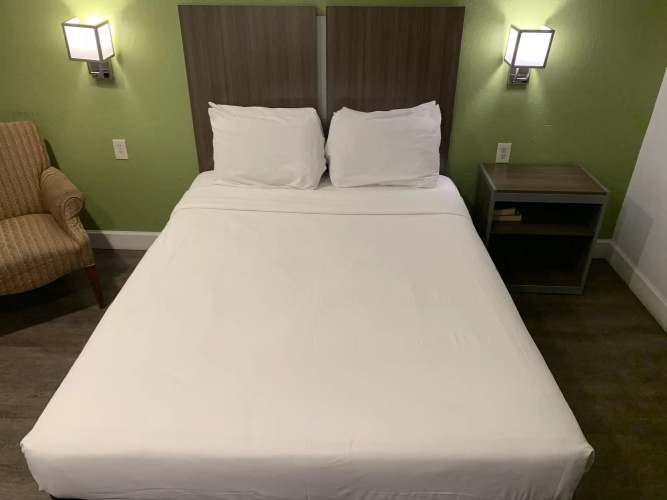 Gilroy Inn
