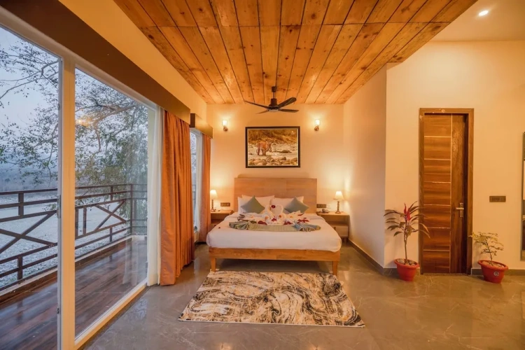 Suite with river view