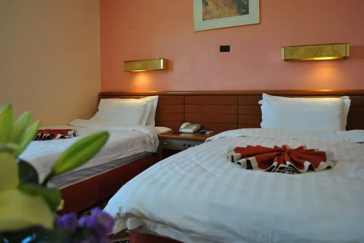 Candles Hotel