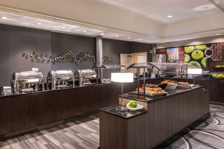 La Quinta Inn & Suites by Wyndham San Antonio Riverwalk photo 11