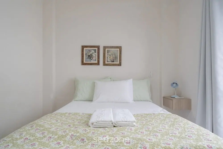 3BR Beachfront apt w/ BBQ Rsl0502