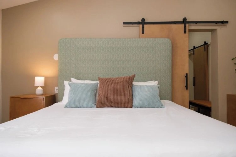 2 Bedrooms Suite