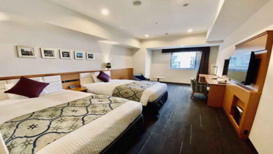 Standard Corner Twin room