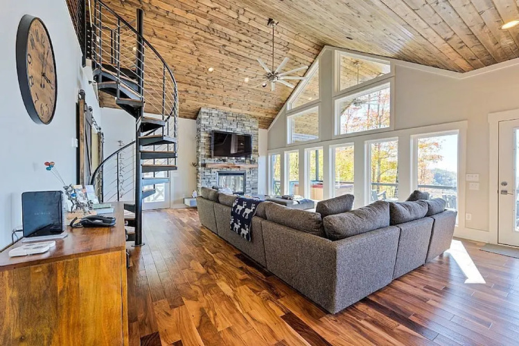 Sapphire Sky - 4 Br Home