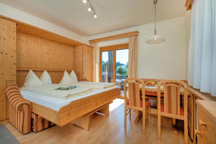 1 Bedroom Apartment with balcony