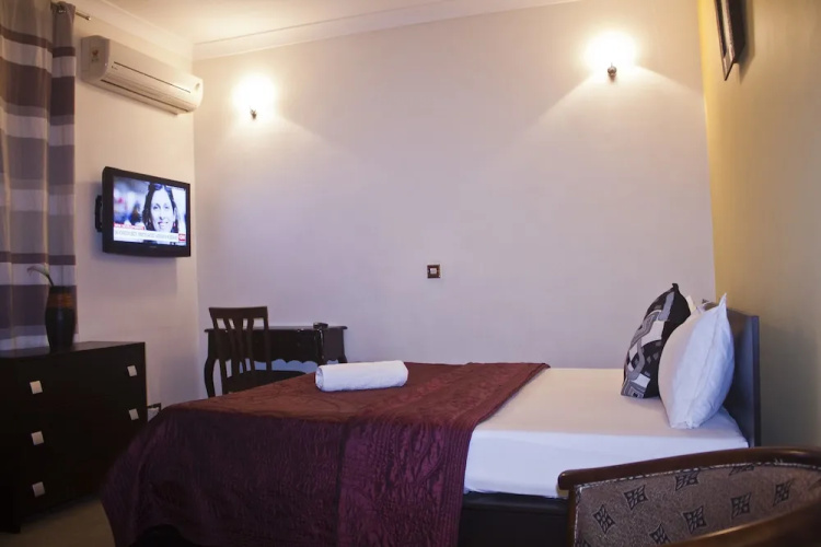 Palisades Guest House