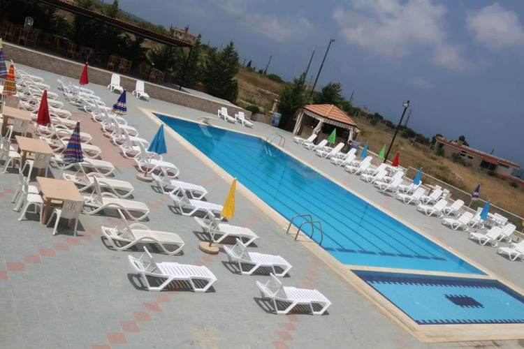 AlmaVerdi Hotel