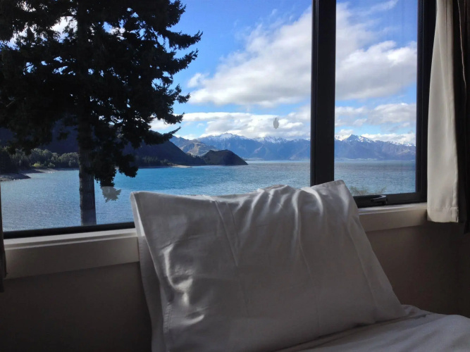 Hawea Hotel
