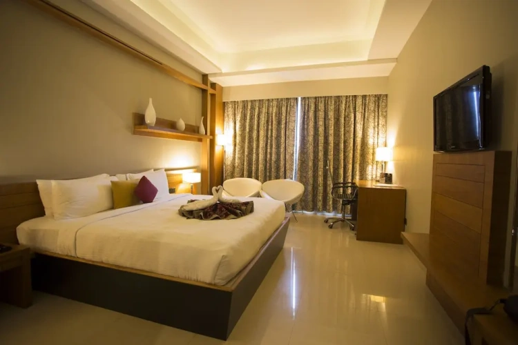 1 Bedroom Superior Double room with city view