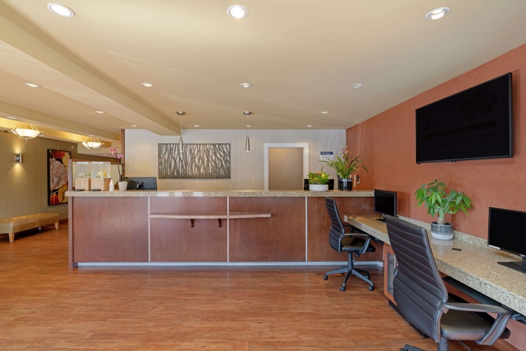Best Western Plus Emerald Isle Hotel photo 15