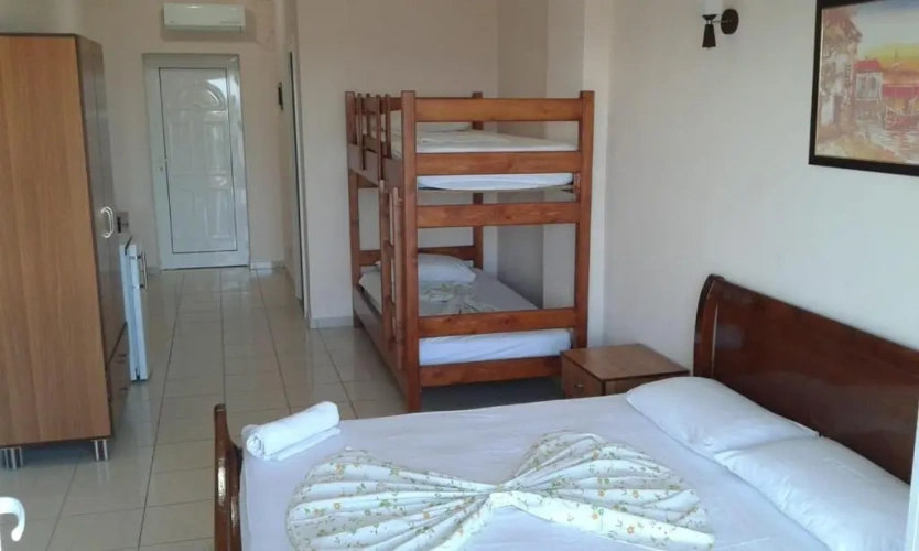 Standard Quadruple room with sea view