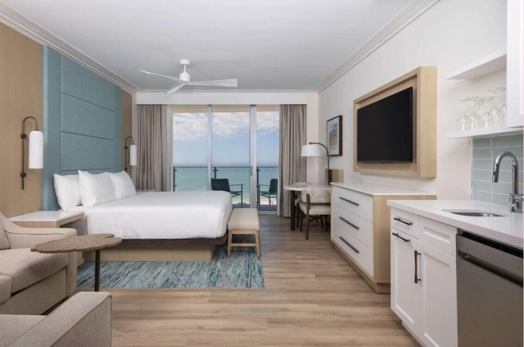 Double Studio with balcony and with bay view