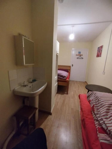 Standard Twin room with garden view