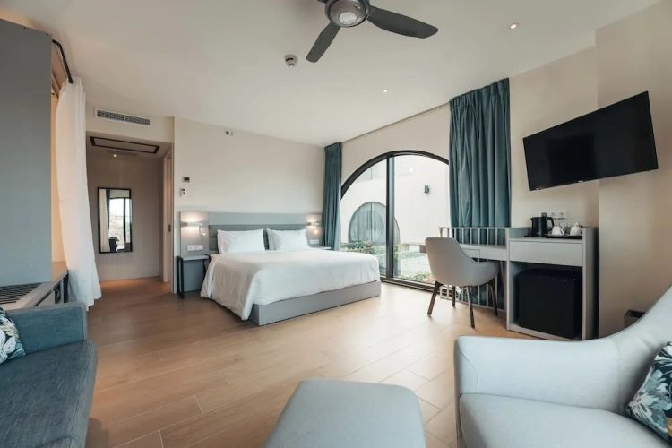 Double Junior Suite with city view