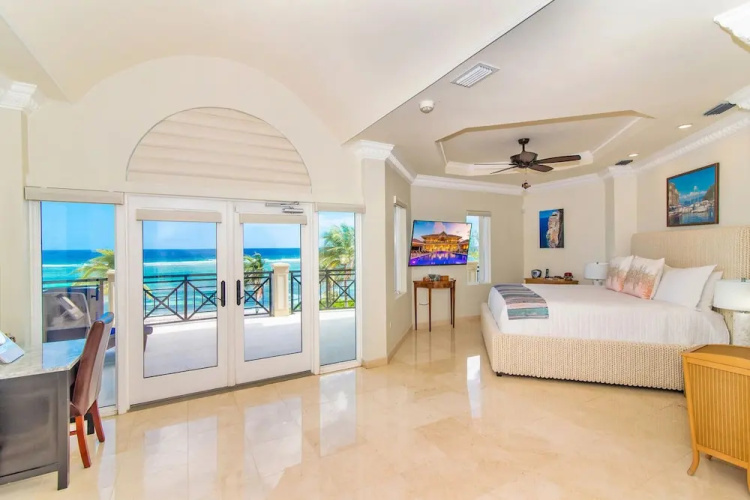 Blue Water Villa