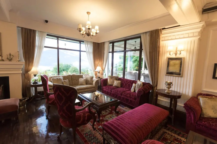 The Elgin Mount Pandim, Pelling